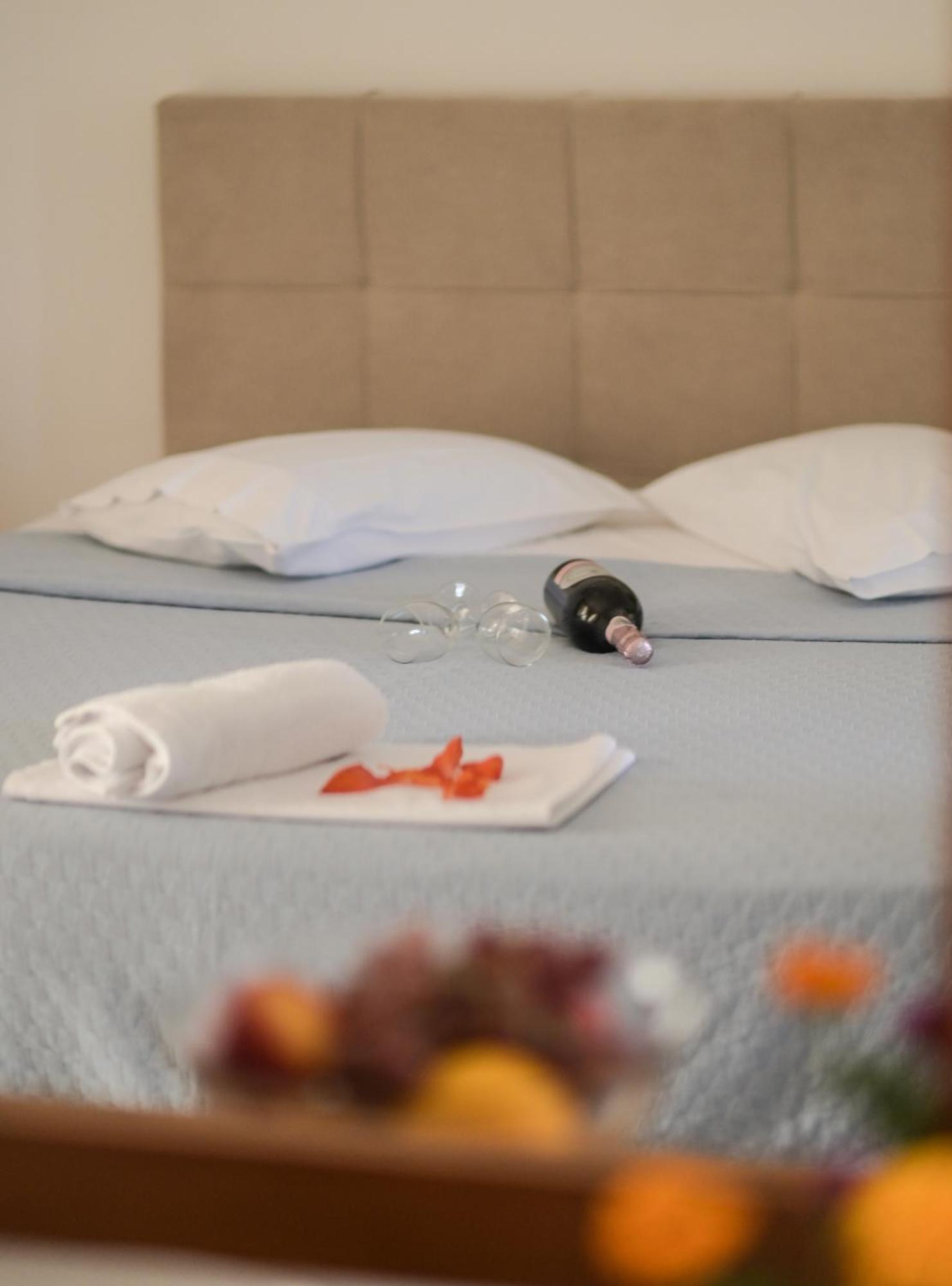 Estia Hotel Fourka Esterno foto