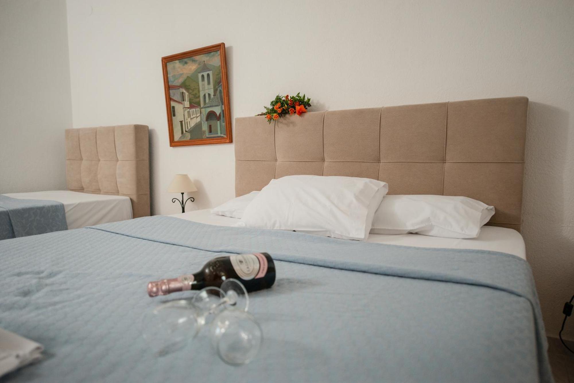 Estia Hotel Fourka Esterno foto